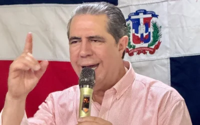 Francisco Javier García advierte deuda pública bajo el PRM está “ahogando” al país