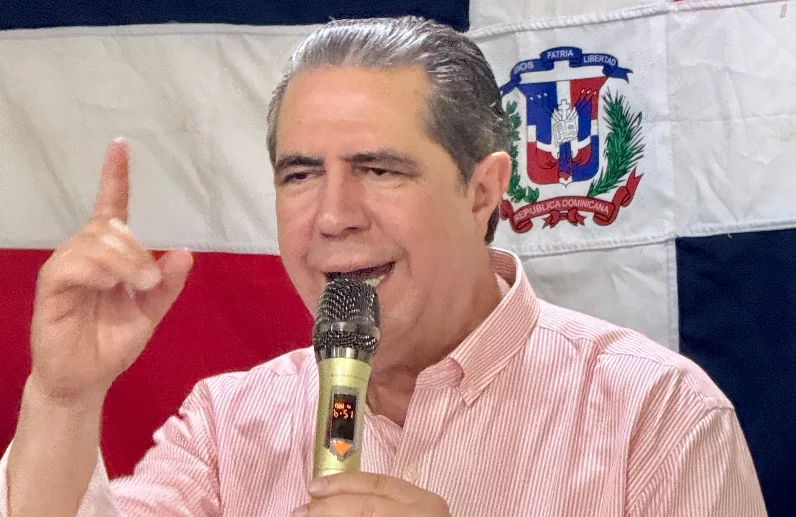 Francisco Javier García advierte deuda pública bajo el PRM está “ahogando” al país